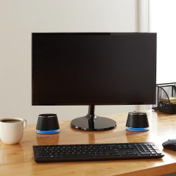Amazon Basics Haut-parleurs stéréo 2.0 pour PC ou ordinateur portable, entrée auxiliaire 3,5 mm, alimentation USB, 1 paire, noir