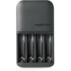 Amazon Basics batteries NiMH rechargeables avec chargeur à 4 emplacements, prise européenne, AA 2000mAh Lot de 4, Noir