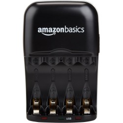 Amazon Basics Chargeur de Piles Ni-MH AA et AAA avec Port USB & Piles Rechargeables AAA, Pré-Chargées - Lot de 12