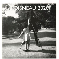 DRAEGER PARIS 1886 - Grand Calendrier mural 28x29 cm 2026 - Thème Doisneau - 12 mois - Papier FSC - Illustrations détachables