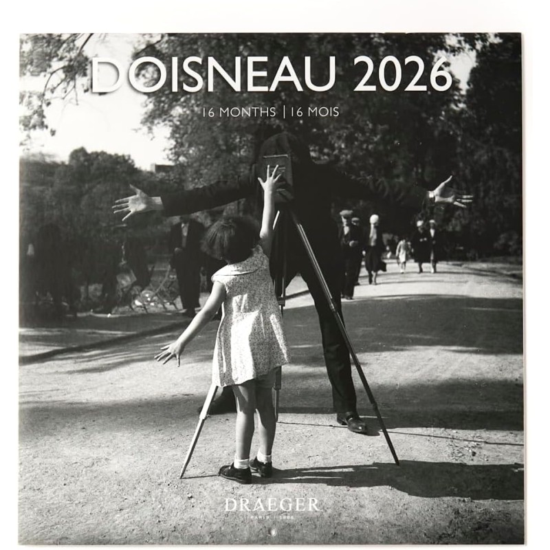 DRAEGER PARIS 1886 - Grand Calendrier mural 28x29 cm 2026 - Thème Doisneau - 12 mois - Papier FSC - Illustrations détachables