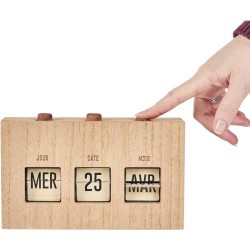 HOME DECO FACTORY - HD0094 Calendrier Flip Flap en Bois Brut, Élément Décoratif Fonctionnel pour Salon ou Bureau, Dimensions 30x
