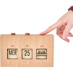 HOME DECO FACTORY - HD0094 Calendrier Flip Flap en Bois Brut, Élément Décoratif Fonctionnel pour Salon ou Bureau, Dimensions 30x