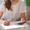Bloc planificateur hebdomadaire A4 sans date fixe (50 pages), calendrier avec aperçu hebdomadaire et suivi des habitudes pour le