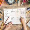 Bloc planificateur hebdomadaire A4 sans date fixe (50 pages), calendrier avec aperçu hebdomadaire et suivi des habitudes pour le