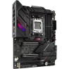 ASUS ROG STRIX B650E-E GAMING – Carte mère AMD Ryzen AM5 ATX (16+2 phases d'alimentation, DDR5, 4 x M.2, PCIe 5.0, WiFi 6E, 2.5G