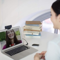 Logitech C920s HD Pro Webcam Streaming, Full HD 1080p/30ips, Appels Vidéos, Audio Clair, Correction Automatique de la Lumière, V