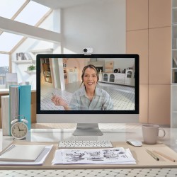 Insta360 Link 2C Pack Standard Blanc Arctique - Webcam 4K pour PC/Mac, capteur 1/2", Cadrage Auto, HDR, Micro à réduction de Bru