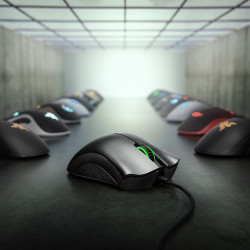 Razer DeathAdder Essential (2021) - Souris Gaming Filaire avec Capteur Optique de 6400 DPI (Design Ergonomique, 5 Boutons Progra
