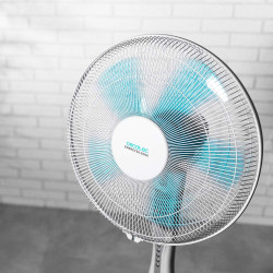 Cecotec ventilateur sur pied avec télécommande et minuterie EnergySilence 530 Power Connected, blanc. 50 W, 5 pales de 40 cm, 3 