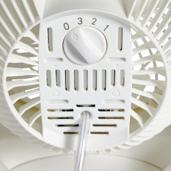 Amazon Basics Ventilateur de bureau portable, 18 cm, fonctionnement silencieux, 3 vitesses, inclinaison variable à 90°, Blanc, 1