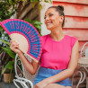 Fisura – Éventail en Bois Moderne avec Message “f*cking Hot”. Ventilateur de Poche coloré en Bleu et Rose, Accessoire au Style U