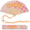 Fisura – Éventail Original avec Message “Je Chill”. Accessoire en Bois Moderne et coloré. Ventilateur à Main Rose. Dragonne Incl