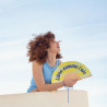 Fisura – Éventail en Bois au Design rayé Jaune avec Message “Libre comme l’air”. Accessoire Tendance et coloré, Ventilateur de P