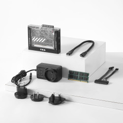 ZimaBlade 7700 Pack de Stockage Serveur monocarte X86(avec RAM et Adaptateur Type-C), Personnel piratable avec PCIe x4, Multiméd