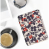 Kwmobile étui compatible avec amazon kindle paperblanc coque - étui à rabat magnétique tablette ereader similicuir - bleu-rouge-