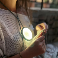 Bily Lampe de Lecture LED Nomade Noire - 3 Niveaux de Luminosité, sans Batterie ni Piles, Lampe USB Compacte Portable pour Lectu
