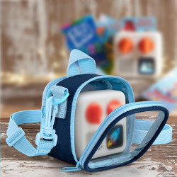 LoDrid Étui de voyage compatible avec Yoto Mini (édition 2024), support de lecteur audio avec bandoulière réglable, poche zippée