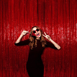 Jonami 2 Rideau Métallique Tinsel Rouge, Rideaux à Franges en Aluminium, Toile de Fond pour Photos de Fête, Decoration Anniversa