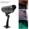 Caméra de sécurité Factice, Lumière LED Clignotante, Fausse Caméra à Piles, Fausse sécurité Extérieure avec Vis de Montage et Au