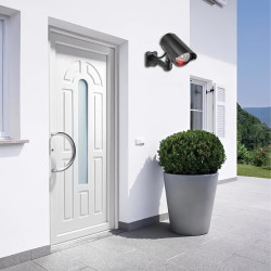 GOMETY Lot de 2 caméras factices extérieures, fausse caméra de sécurité avec LED rouge clignotante, caméra CCTV factice de sécur
