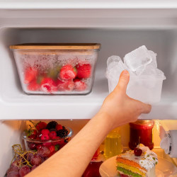 Cecotec Mini Frigo Rétro de 110 L Bolero CoolMarket TT Origin 110 Bleu E. Mini Réfrigérateur, Classe E, ICEBOX, LED Intérieur, P