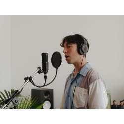 Audio-Technica AT2020 Microphone Cardioïde à Électret Noir