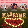 Lot de 2031 lettres lumineuses Marry Me pour décoration de demande en mariage, 2000 pétales de rose, plaque Marry Me avec 24 bou