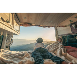 Garmin Campervan – GPS pour Mini Vans avec écran Couleur de 6,65" – Spécial Road Trips - Carte Europe entière 46 Pays Noir