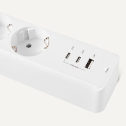 Amazon Basics Multiprise avec 2 Prises Secteur, Recharge Rapide USB-C 20W, 2 Ports USB-C, 1 Port USB-A, Rallonge de 1,5m, pour l