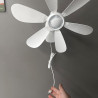Ventilateur mural alimenté par USB avec télécommande amovible, 4 réglages de vitesse et fonction minuterie pour tente domestique