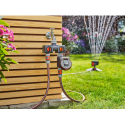 Distributeur 2 voies GARDENA : possibilité de raccorder 2 appareils au robinet, convient pour les programmateurs et minuteries d