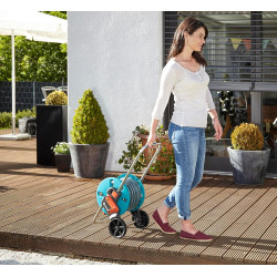 Gardena Kit dévidoir CleverRoll S : dévidoir avec tuyau Classic de 20 m et lance d'arrosage, arrêt anti-goutte, côté de manivell