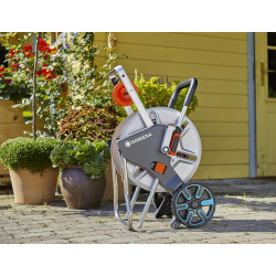 Gardena CleveRoll M Easy Metal Ensemble: chariot de tuyau de 60 m de capacité, très stable, contrôle du tuyau stable, incl. Tuya
