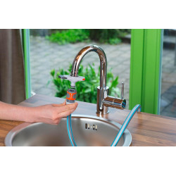 Raccord pour robinets d’eau intérieurs Gardena : Raccord pour robinets d’eau intérieurs, adaptateur pour tête à jet aéré incl., 