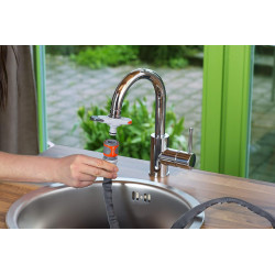 Raccord pour robinets d’eau intérieurs Gardena : Raccord pour robinets d’eau intérieurs, adaptateur pour tête à jet aéré incl., 