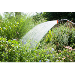 Fusil-arrosoir grand débit de Gardena : lance de jardin pour un débit d'eau élevé, jet d'eau réglable, longueur 92 cm (2849-20)