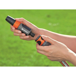 Nécessaire d'arrosage 13 mm (1/2 Pouce) et 15 mm (5/8 Pouce) de Gardena : kit de raccordement au robinet avec lance d'arrosage (