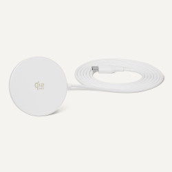 Amazon Basics Chargeur Sans Fil 25W Certifié Qi2.2, Compatible MagSafe Pour iPhone 17/16/15/14/13/12, Compatible Magnétique pour