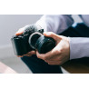 Sony Alpha ZV-E10 | Caméra Vlog à objectif interchangeable sans miroir APS-C (écran pivotant pour le vlogging, vidéo 4K, mise au