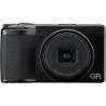 RICOH GR IV HDF, modèle amélioré du GR IV avec filtre de diffusion intégré. Appareil photo numérique compact haut de gamme ultim