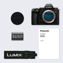 Panasonic Lumix S5M2 I Appareil Photo Hybride Plein Format (24MP, Autofocus Phase, Double Stabilisation, Vidéo 6K 10bit illimité