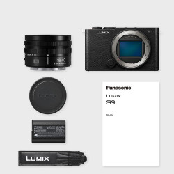 Panasonic Lumix S9 Appareil Photo Hybride Plein Format + Objectif Lumix S 18-40mm F4.5-6.3 (24MP, Autofocus Phase, Double Stab, 