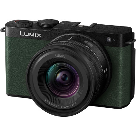 Panasonic Lumix S9 | Appareil Photo Hybride Plein Format + Objectif Lumix S 18-40mm F4.5-6.3 (24MP, Autofocus Phase, Double Stab