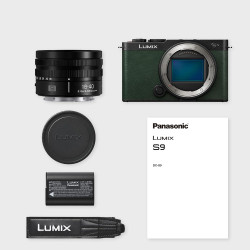 Panasonic Lumix S9 | Appareil Photo Hybride Plein Format + Objectif Lumix S 18-40mm F4.5-6.3 (24MP, Autofocus Phase, Double Stab