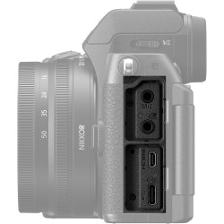 Nikon Hybride KIT Z 50II + Z DX 16-50mm f/3.5-6.3 VR, capteur APS-C 20,9 MP, vidéo 4K jusqu'à 30 i/s, écran Tactile et orientabl