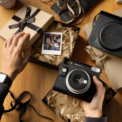 Instax sq40 instant camera, noir textured finish