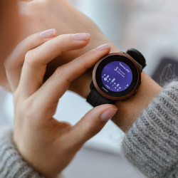 Suunto 3 Montre de Sport avec Mesure de la Fréquence Cardiaque au Poignet, 24/7 Activity Tracker et Surveillance de la Récupérat