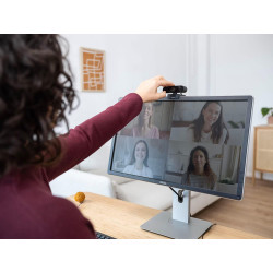 Trust Taxon Webcam 2K QHD, Autofocus, Filtre de Confidentialité, Noir | 2560x1440p, 2 Microphones, Grand Angle, 85% Plastique Re