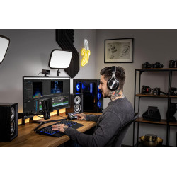 Elgato Facecam - Webcam 1080p60 en vraie Full HD pour streaming, gaming et visio, capteur Sony, correction avancée de la lumière